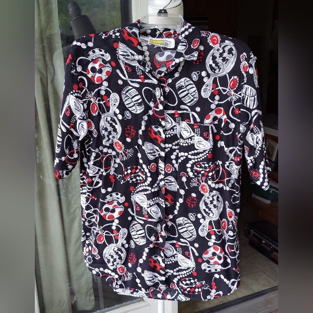 Womans Vintage Traffic Jam brand 90s Rap Music Culture Shirt Top in size Medium